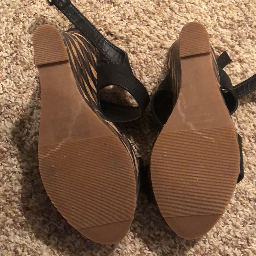 Heels - Picture 3 of 5